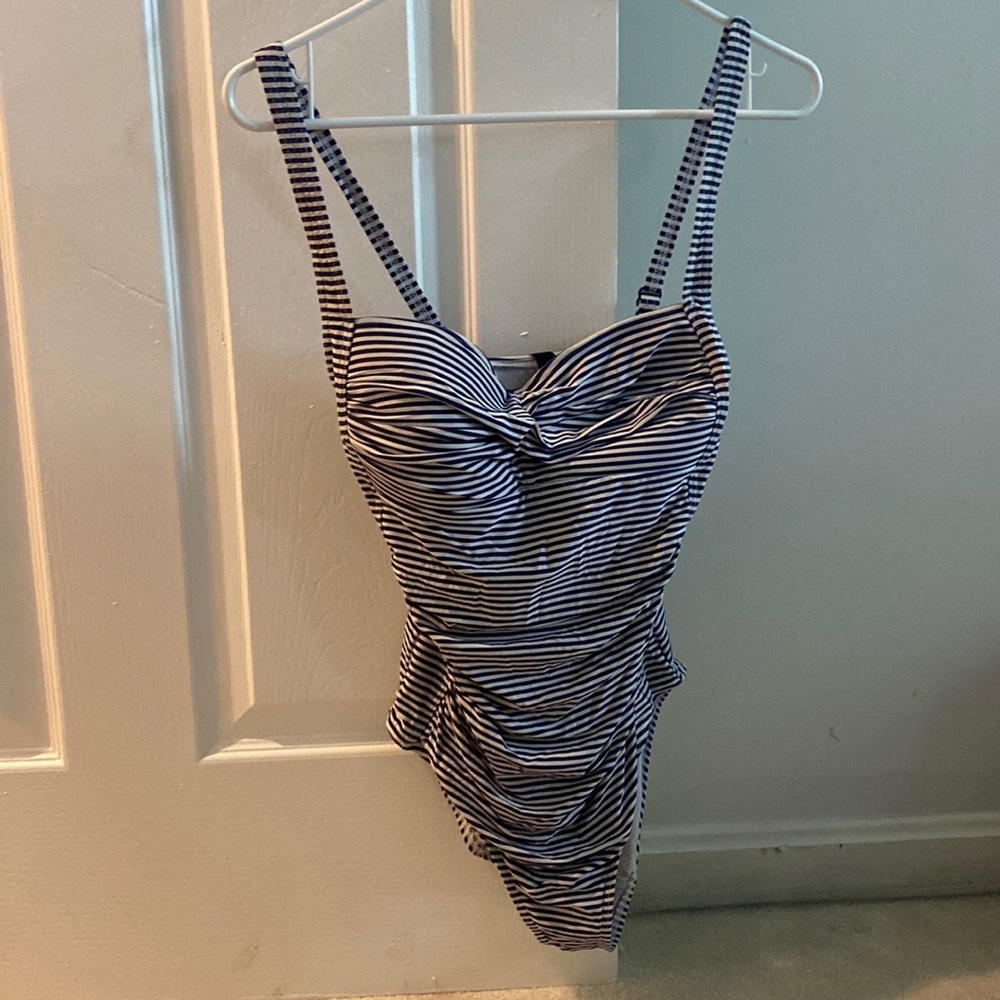 Bathing suit